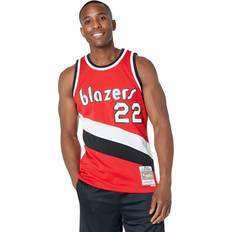 Mitchell & Ness Clyde Drexler Trailblazers Swingman Jersey Red