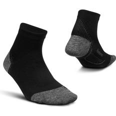 Feetures Strømper Feetures Plantar Fasciitis Ultra Light Quarter Sock Medium, White