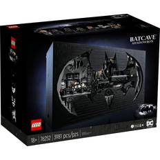 Giocattoli LEGO Batman Batcave Shadow Box 76252