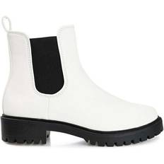 Foam Chelsea Boots Journee Collection Kenova - White