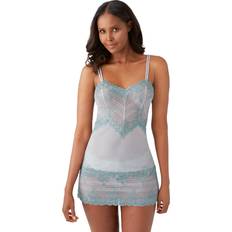 Elastane/Lycra/Spandex Negligées Wacoal Women's Embrace Lace Chemise, Micro Chip/Tourmaline