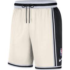 Nike Men's Cream Chicago Bulls Pre-Game Performance Shorts