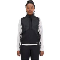 New Balance Women's Impact Run Luminous Packable Vest in Polywoven