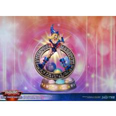 Gaming accessoires First4Figures Yu-Gi-Oh! Dark Magician Girl Vibrant PVC Statue