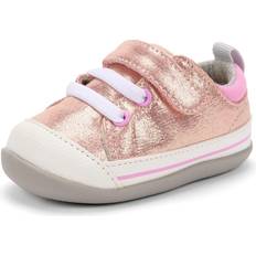 See kai run shoes See Kai Run II Sneaker for Infants, Rose Shimmer