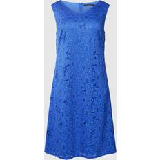 Betty Barclay Klänningar Betty Barclay Damen Spitzenkleid mit V-Ausschnitt