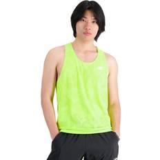 Reflektoren Tanktops New Balance Herren Q Speed Jacquard Singlet in Grün/vert, Poly Knit, Größe