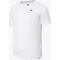 New Balance Mies Vaatteet New Balance Small Logo Tee