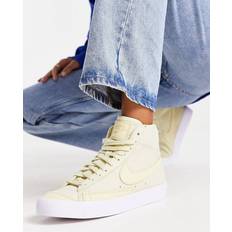 Nike blazer mid trainers Nike Blazer Mid Premium