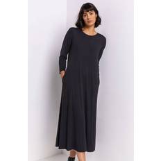 Roman Pocket Jersey Midi Dress in Black