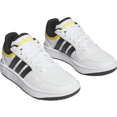 43 Kinderenschoenen Adidas Hoops 3.0 K - Wit