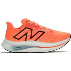 New balance fuelcell supercomp trainer v2 New Balance FuelCell SuperComp Trainer v2 M - Neon Dragonfly/Black