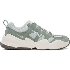 NIKE★WMNS TECH HERA★SAIL/FLAT PEWTER/MICA GREEN Nike tech hera • Compare (29 products) see prices »
