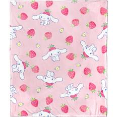 Northwest Sanrio Cinnamoroll Silk Touch Blankets Red (152.4x127cm)