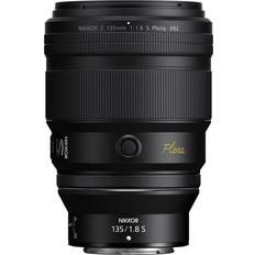 Nikon NIKKOR Z 135mm F1.8 S Plena