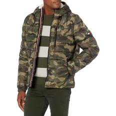 Tommy Hilfiger Mittelschwere Herren-Pufferjacke mit Sherpa-Futter, mit Kapuze, wasserabweisend, Camouflage Tech