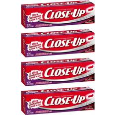 Close Up fluoride toothpaste freshening red gel