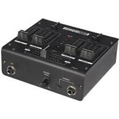 A DJ-mixers HQ-Power 2-kanaals mengpaneel met 2 usb-poorten