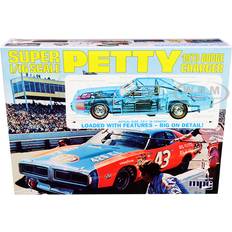 Scale Models & Model Kits MPC Skill 3 Model Kit 1973 Dodge Charger Richard Petty 1/16 Scale Model