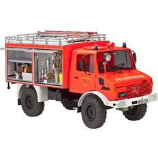 Revell Mercedes-Benz Unimog U 1300 L Feuerwehr TLF 8/18 HGV Assembly Kit 1:24