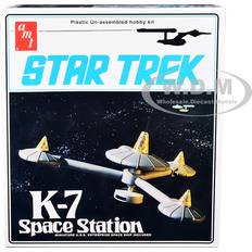 Model Kit Amt Skill 2 Model Kit K-7 Space Station "Star Trek" 1966-1969 TV Series 1/7600 Scale Model