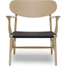 Møbler Carl Hansen & Søn CH22, Soaped Oak Loungestol