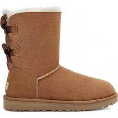 Laced - Women Ankle Boots UGG Bailey Bow II - Chestnut