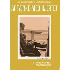 At tænke med hjertet (Häftad)