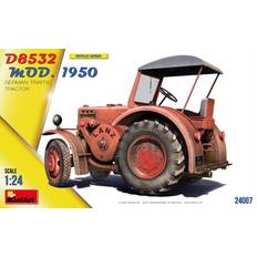 Miniart 24007 1:24 Bogserare D8532 Mod.1950