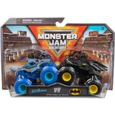 Monster Jam – original tvåpack med Batmobil vs. Megalodon – autentiska i skala 1:64