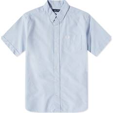 Fred Perry – Ljusblå oxfordskjorta korta ärmar