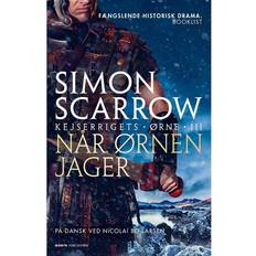 Når ørnen jager Simon Scarrow (Hæftet)