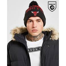 New Era Unisex Huer New Era NBA Chicago Bulls Pom Beanie Hat, Black One