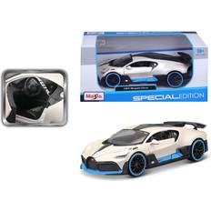Modelle & Bausätze Maisto Sammlerauto Sonderausgabe Bugatti Divo weiß 1:24