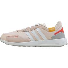 Sportssko adidas Retrorun Pink Tint Cloud White Semi Solar Red, Female, Sko, Sneakers, Lyserød