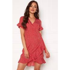 Vero Moda Kjoler Vero Moda Henna 2/4 Wrap Frill Dress Goji Berry AOP:White