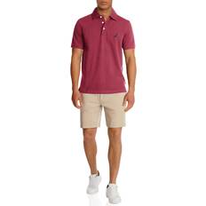 Nautica Herr kortärmad solid stretch bomull pique pikétröja, Barolo