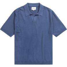 Linen Polo Shirts Norse Projects Leif Cotton Linen Polo Mand Kortærmede Poloer hos Magasin Calcite Blue