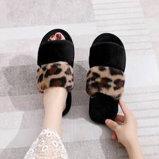 Multifärgade Innetofflor Shein Leopard Pattern Fuzzy Bedroom Slippers