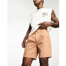 ASOS DESIGN ASOS DESIGN – Ljusbruna, medellånga shorts med veck-Brown