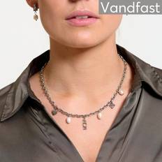ANNEBRAUNER ANNEBRAUNER Mom Necklace