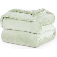 Berkshire Blankets Berkshire Berkshire VelvetLoft Throw Blankets Green