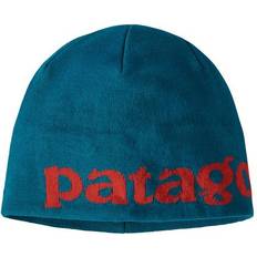 Patagonia Beanie Hat, Logo Belwe: Crater Blue, ALL Tillverkad av 100% återvunnen polyester