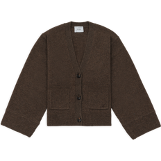 Memory Relaxed Brown