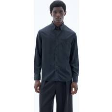 Filippa K Tøj Filippa K Zachary Tencel Shirt Almost Black