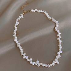 Plast Halsband Shein 1pc French Elegant Vintage Style Unique Luxurious Pearl And Initial Detail Necklace