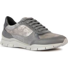 Lack Sneakers Geox Sneakers Sukie D35F2A 0TC85 C9371 Dk Stone 8056206300767 1299.00