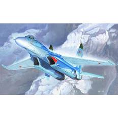 Modeller & Byggesæt Trumpeter Russian Su-27 Flanker B Fighter