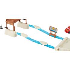 Disney Cars Pixar Fireball Beach Water Action Track Playset & Lightning McQueen