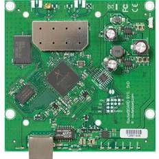 Mikrotik Routere Mikrotik 911 Lite5